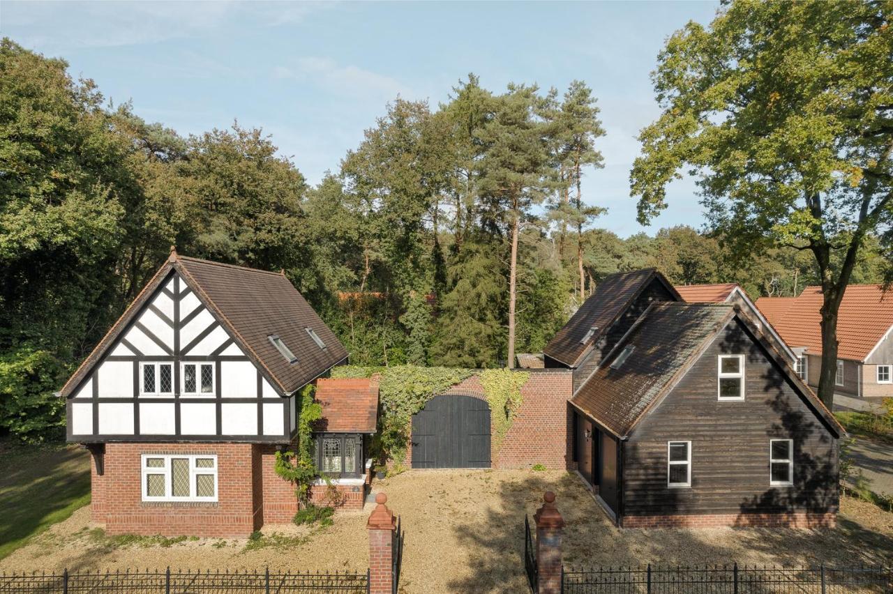 Beautiful English Villa With Hottub Zuidwolde  Exterior photo